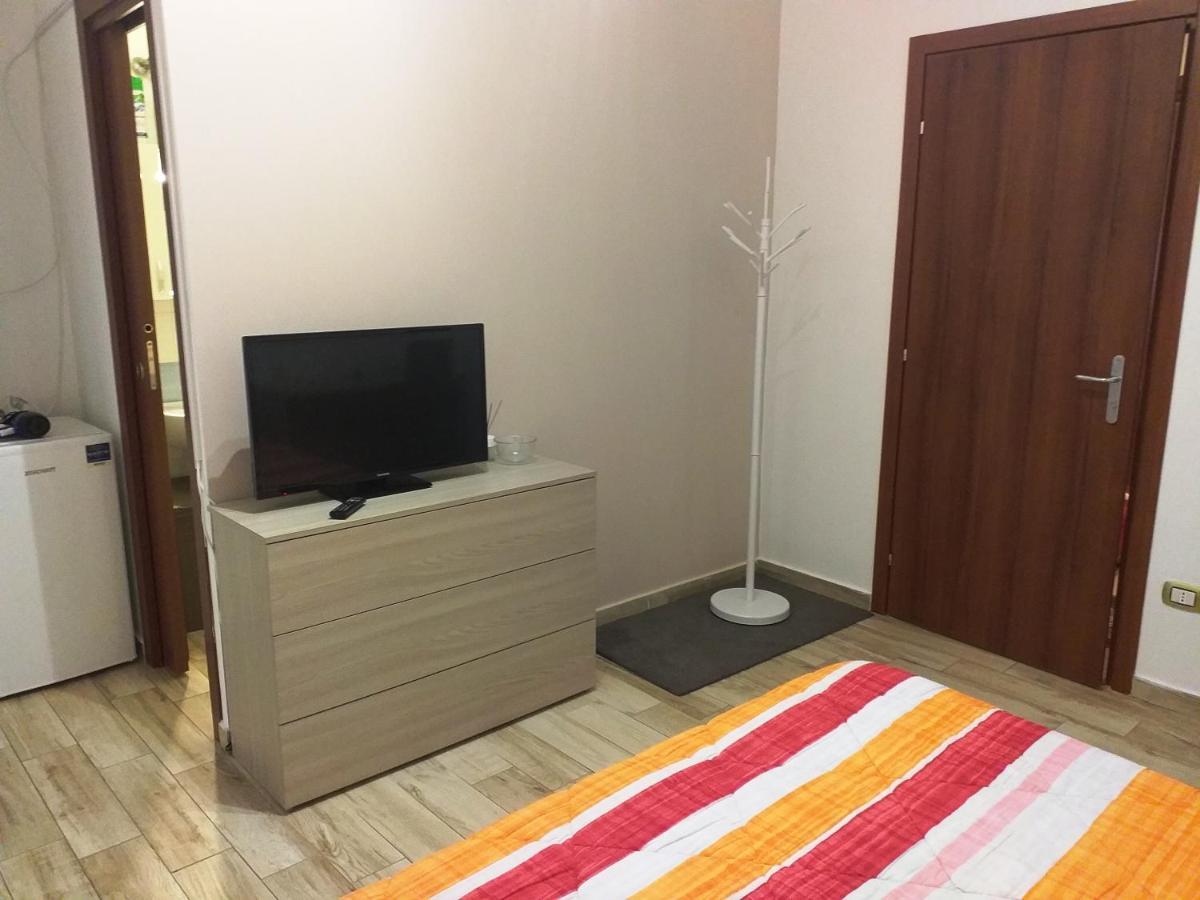 Edoardoapartments1 Vercelli Zewnętrze zdjęcie