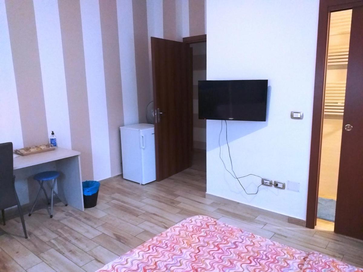 Edoardoapartments1 Vercelli Zewnętrze zdjęcie